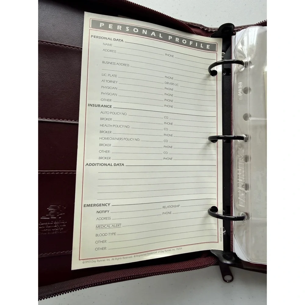 Vintage Dayrunner Planner 3 Ring 8 x 10 Classic Edition Madrid Burgundy Filled